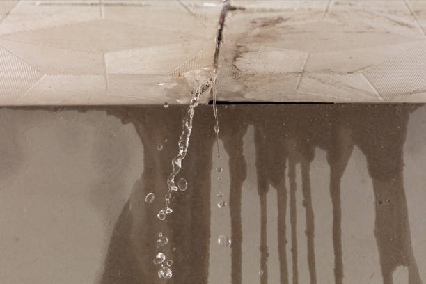Professional Flood Damage Cleanup technician working in Bellaire, OH